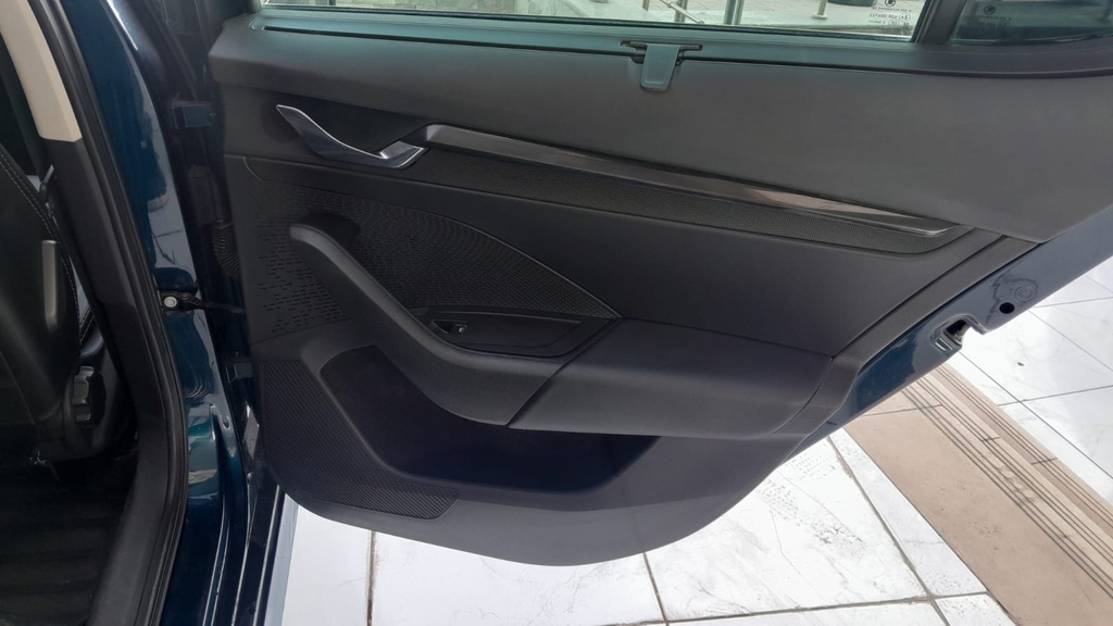 RR R DOOR