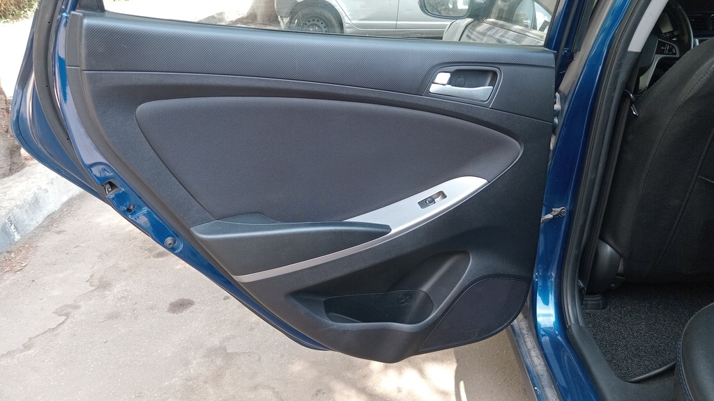 RR L DOOR