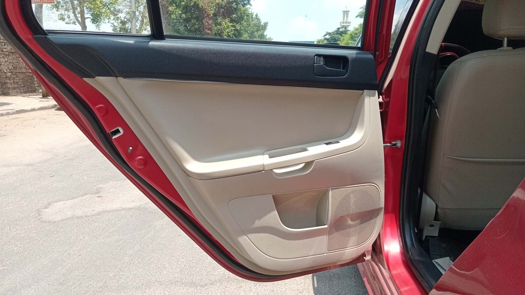 RR L DOOR