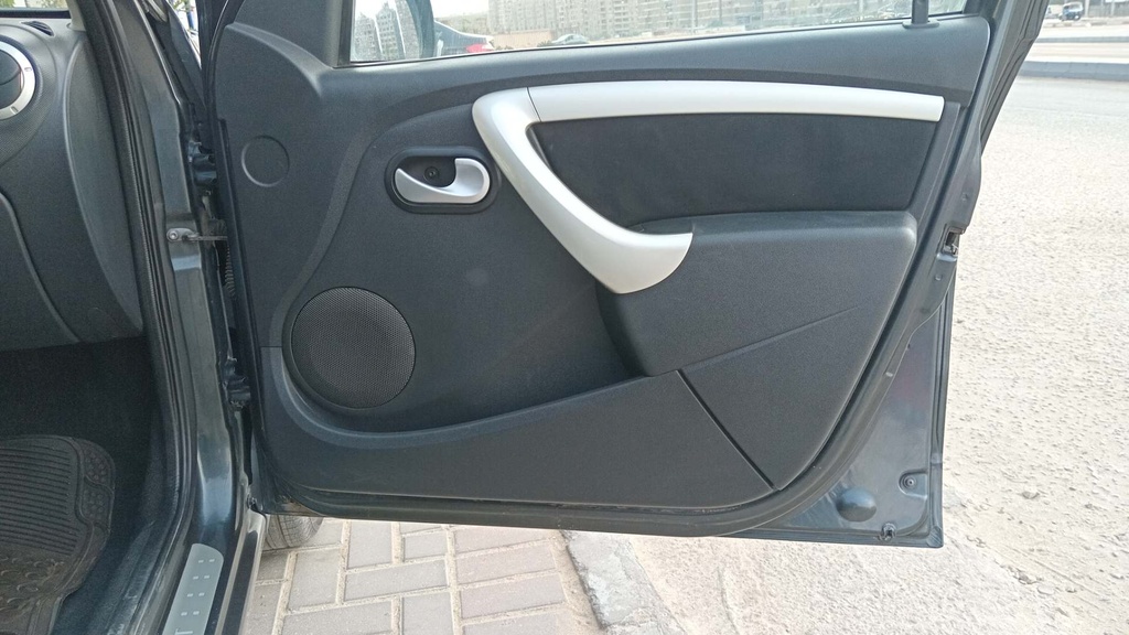 FR R DOOR