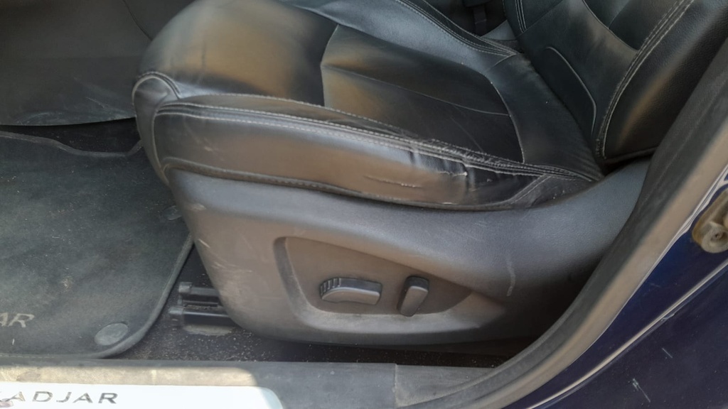 DRIVER SEAT SWITCHES