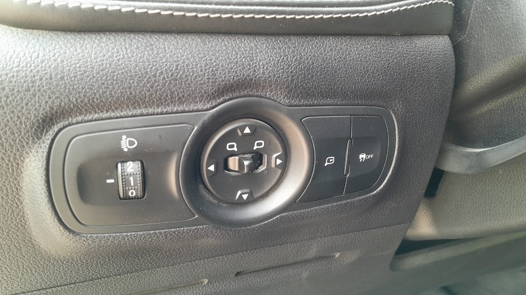 LIGHT SWITCHES