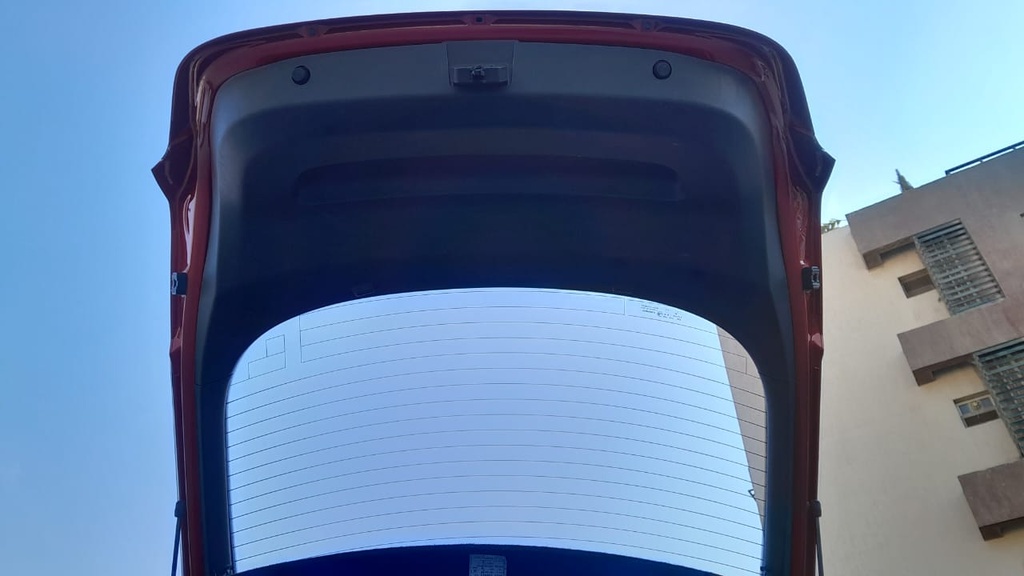 TRUNK HOOD