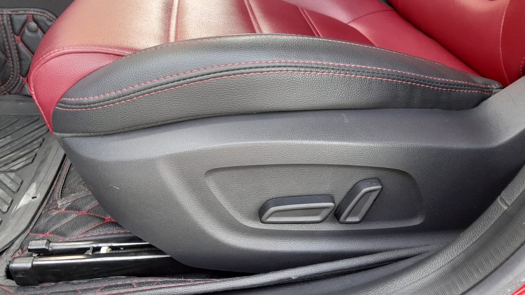 DRIVER SEAT SWITCHES