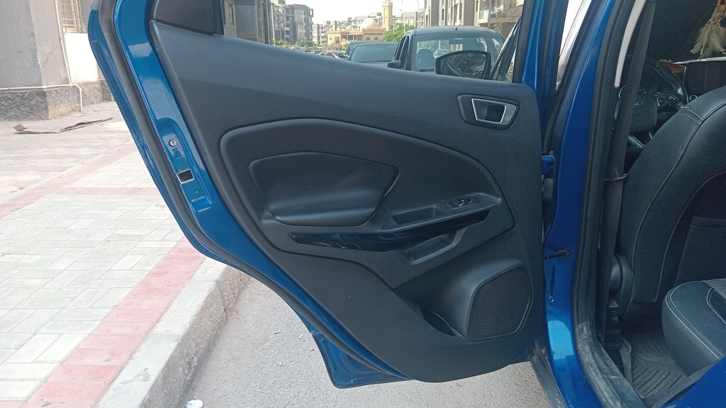 RR L DOOR