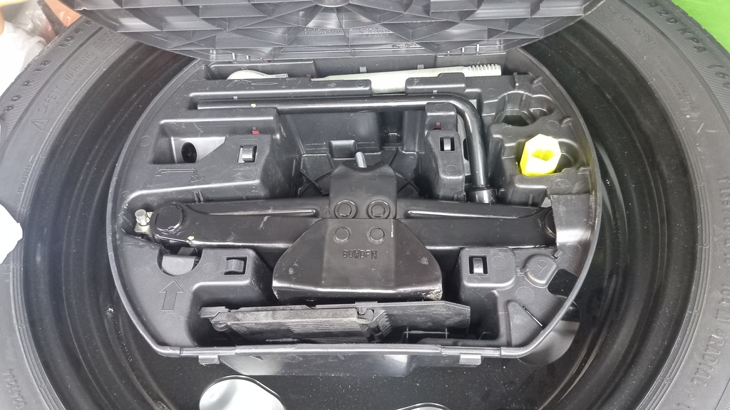 ENGINE COMPARTMENT