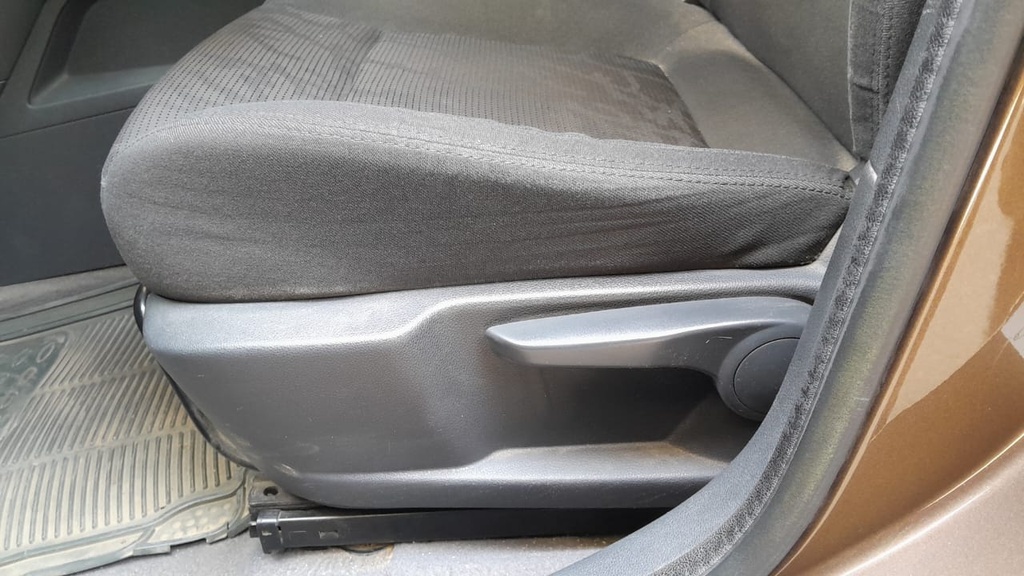 DRIVER SEAT SWITCHES