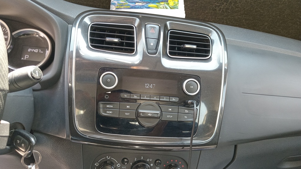 MULTIMEDIA SCREEN