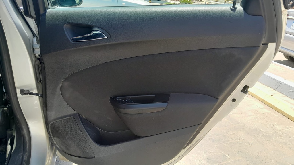 RR R DOOR