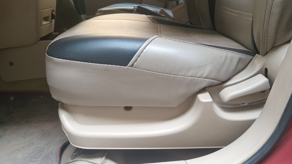 DRIVER SEAT SWITCHES