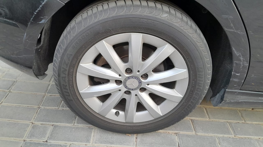 RR R TIRE