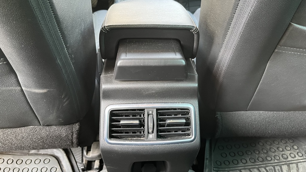 RR AC GRILL