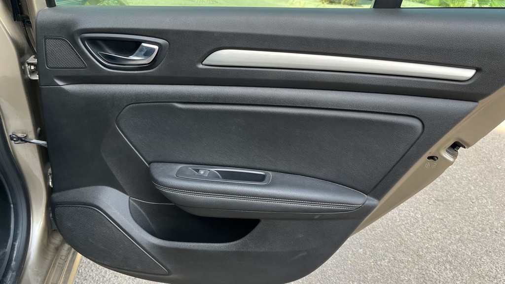 RR R DOOR