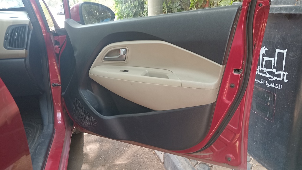 FR R DOOR