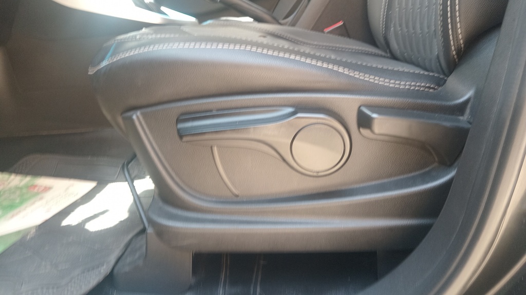 DRIVER SEAT SWITCHES