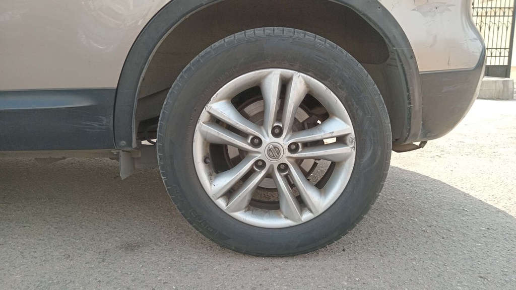 RR L TIRE