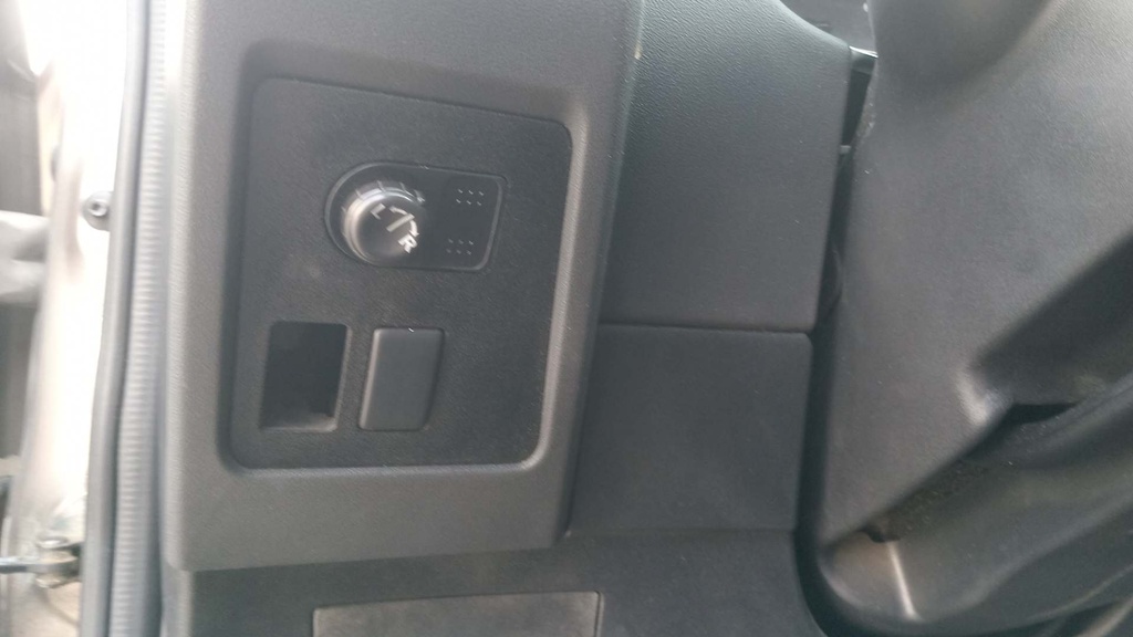 LIGHT SWITCHES