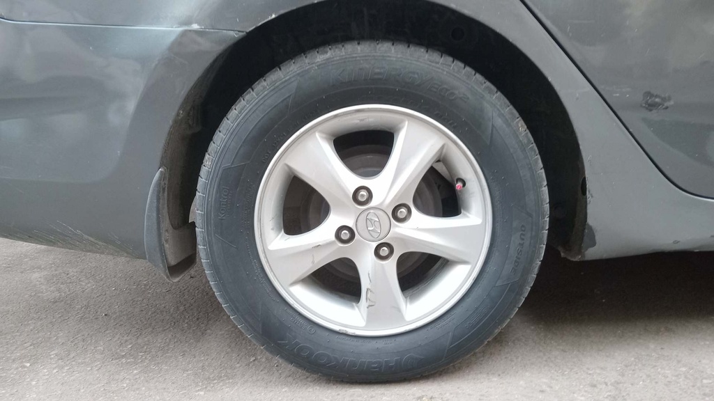RR R TIRE