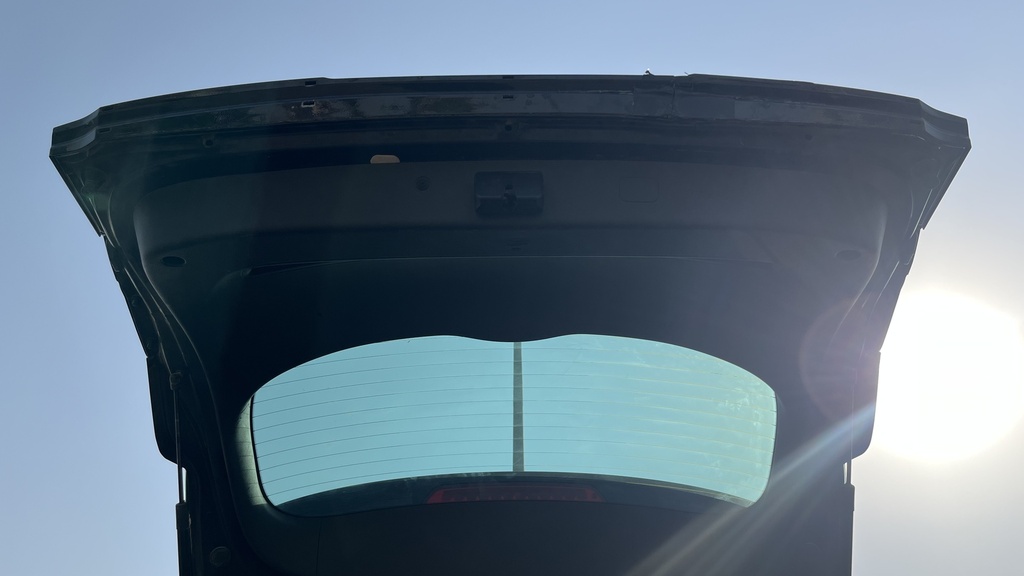 TRUNK HOOD