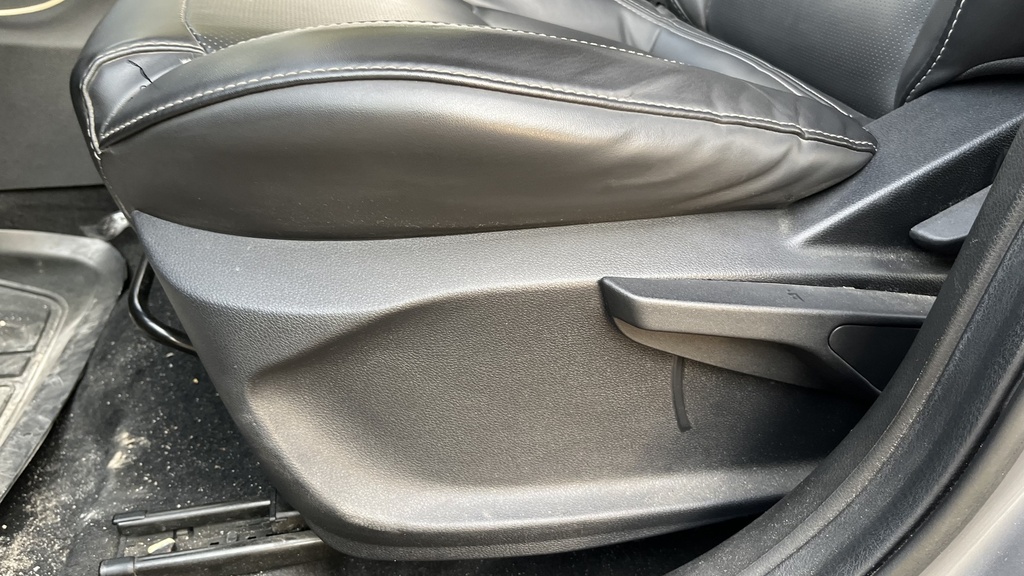 DRIVER SEAT SWITCHES
