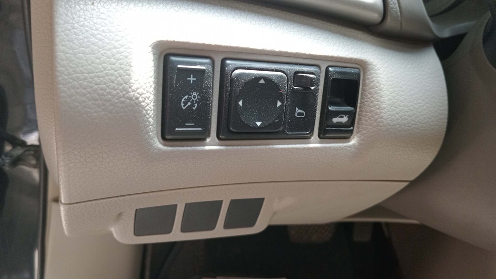 LIGHT SWITCHES