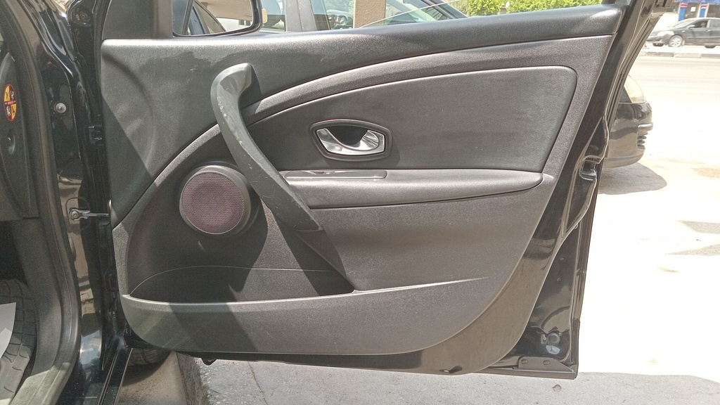 FR R DOOR