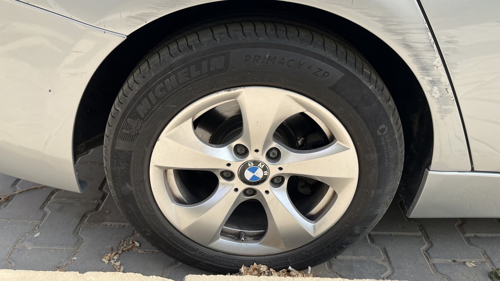 RR R TIRE