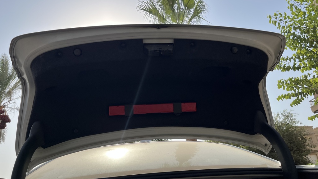 TRUNK HOOD