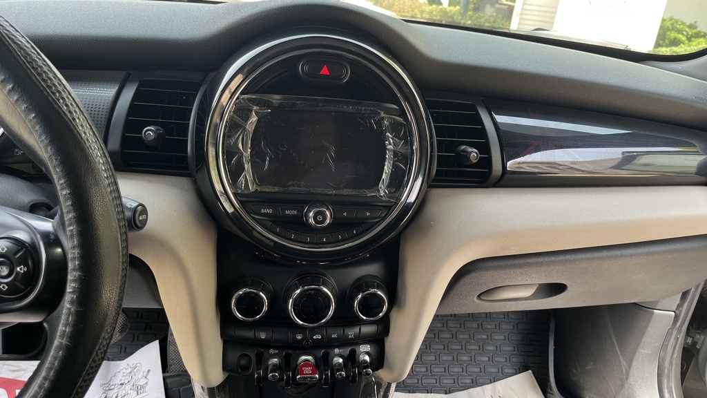 MULTIMEDIA SCREEN