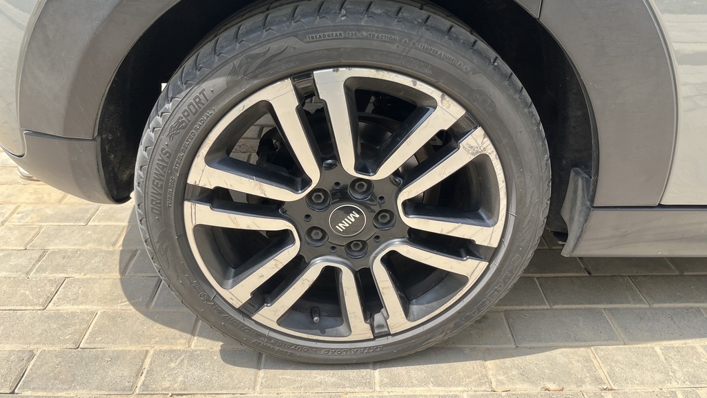 RR R TIRE