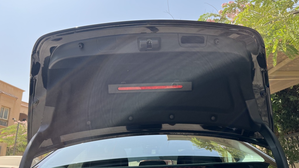 TRUNK HOOD