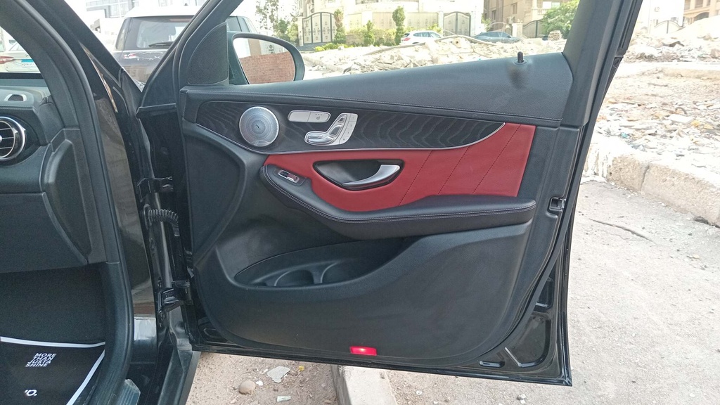 FR R DOOR