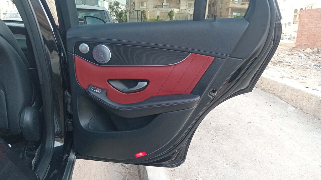 RR R DOOR