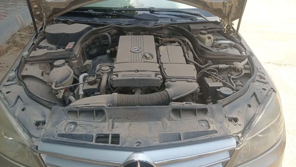 ENGINE COMPARTMENT