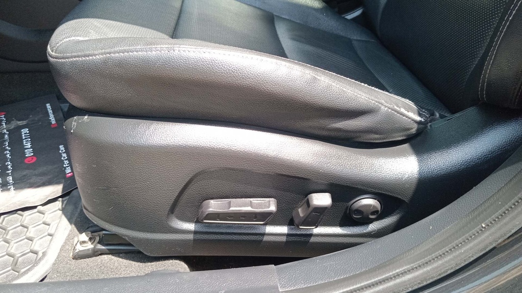 DRIVER SEAT SWITCHES