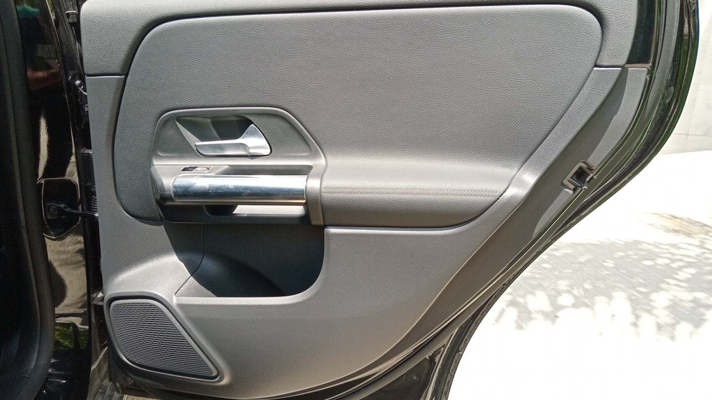 RR R DOOR