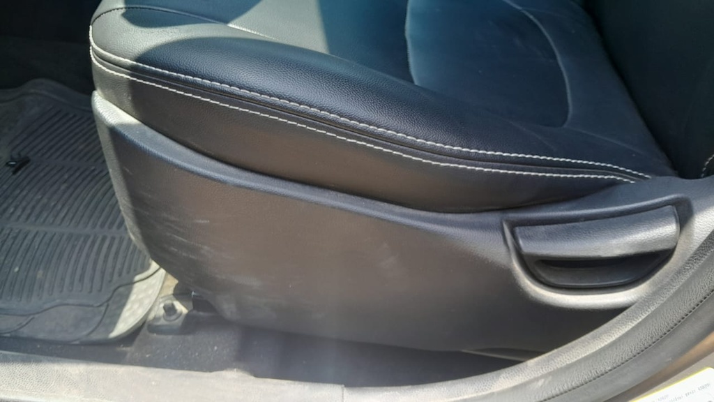 DRIVER SEAT SWITCHES