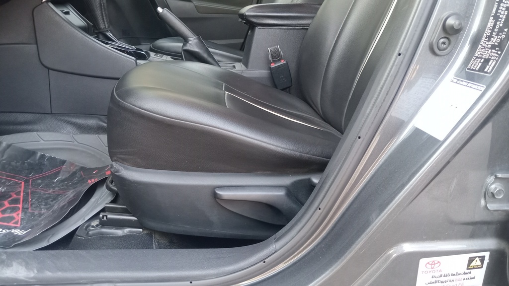 DRIVER SEAT SWITCHES