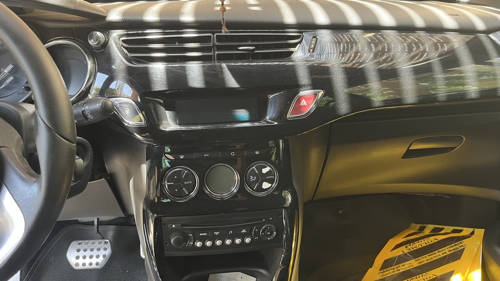 MULTIMEDIA SCREEN
