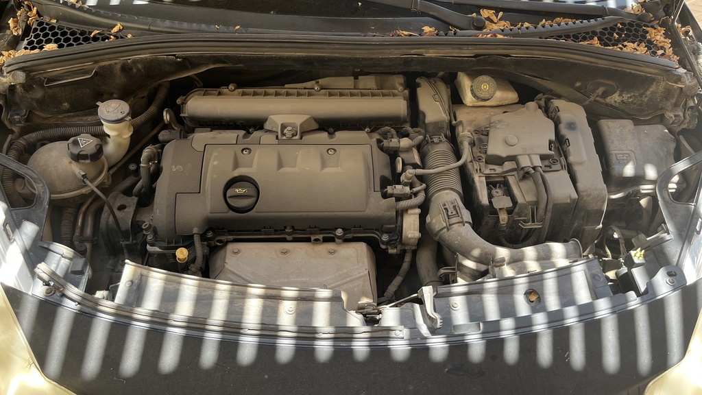 ENGINE COMPARTMENT