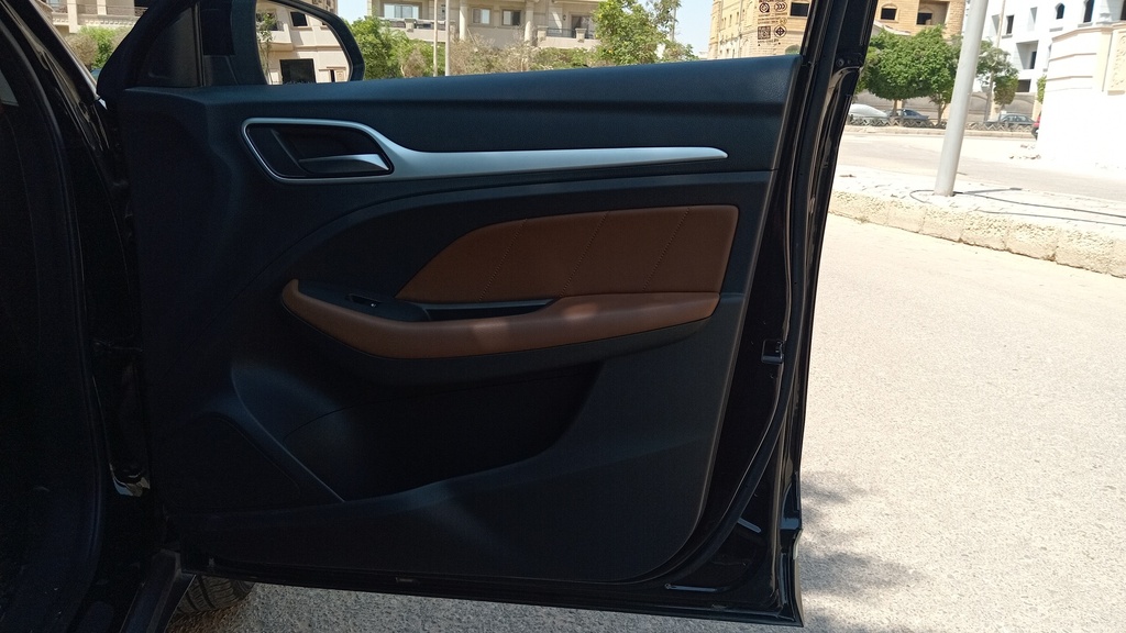 FR R DOOR