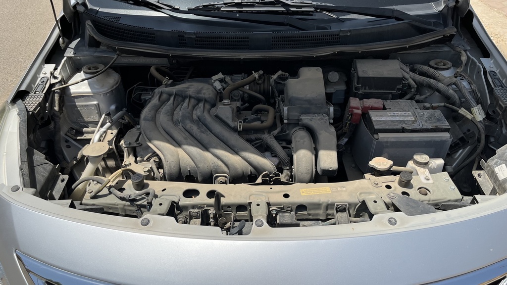 ENGINE COMPARTMENT