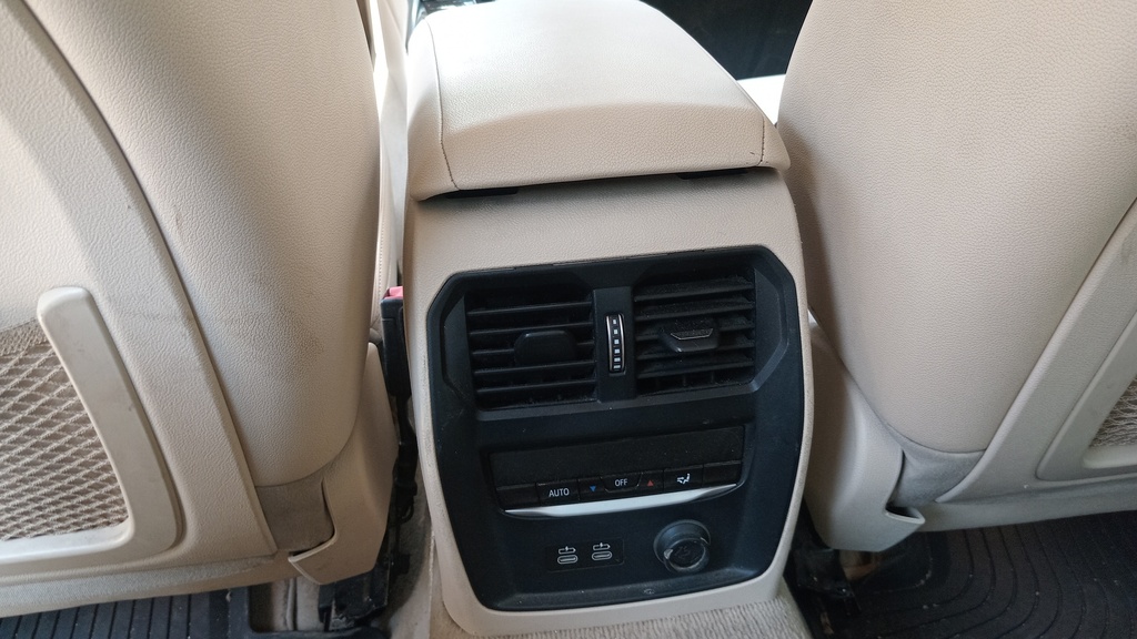 RR AC GRILL