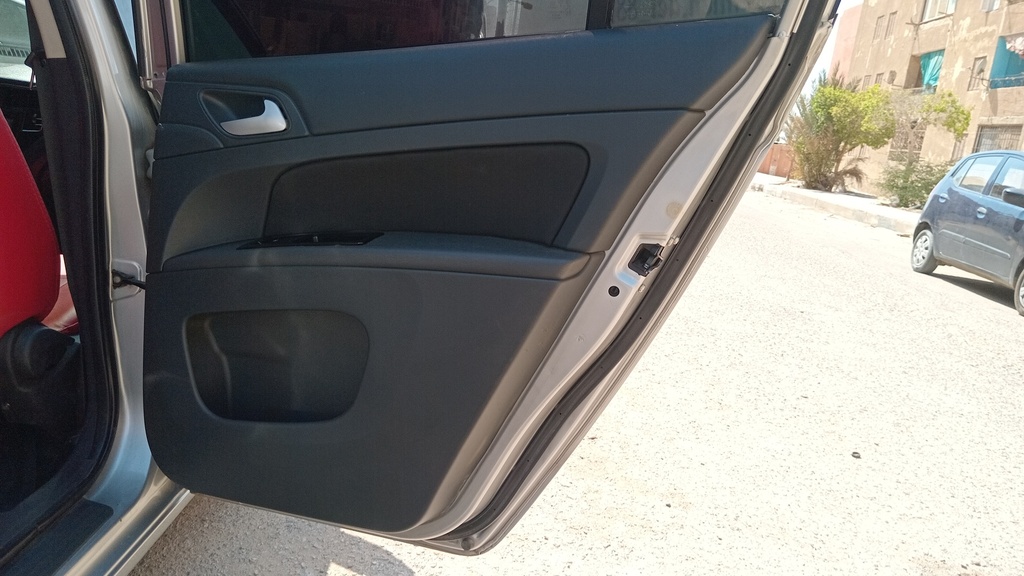 RR R DOOR