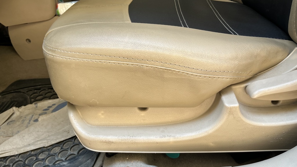 DRIVER SEAT SWITCHES