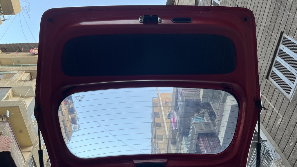 TRUNK HOOD
