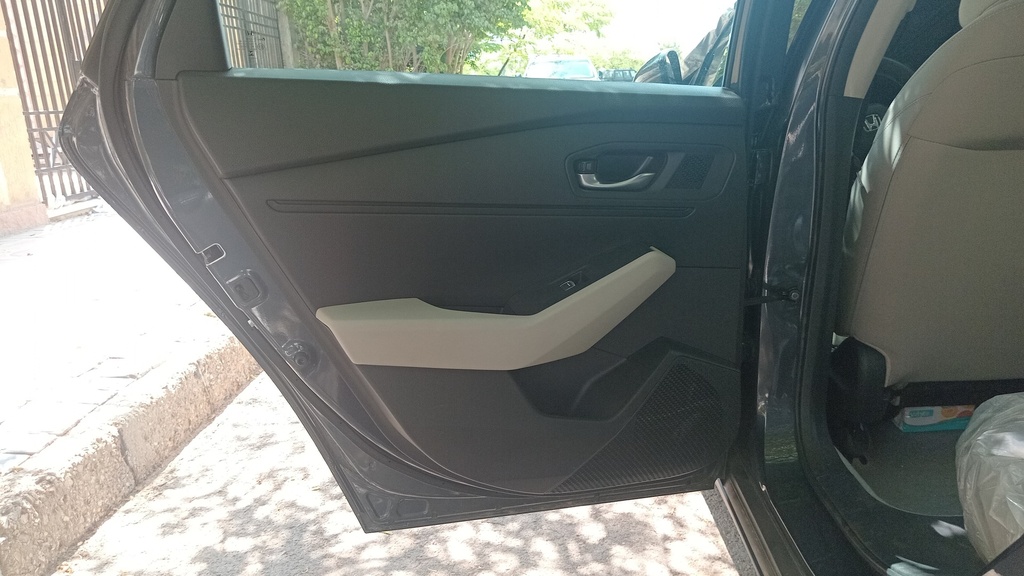 RR R DOOR