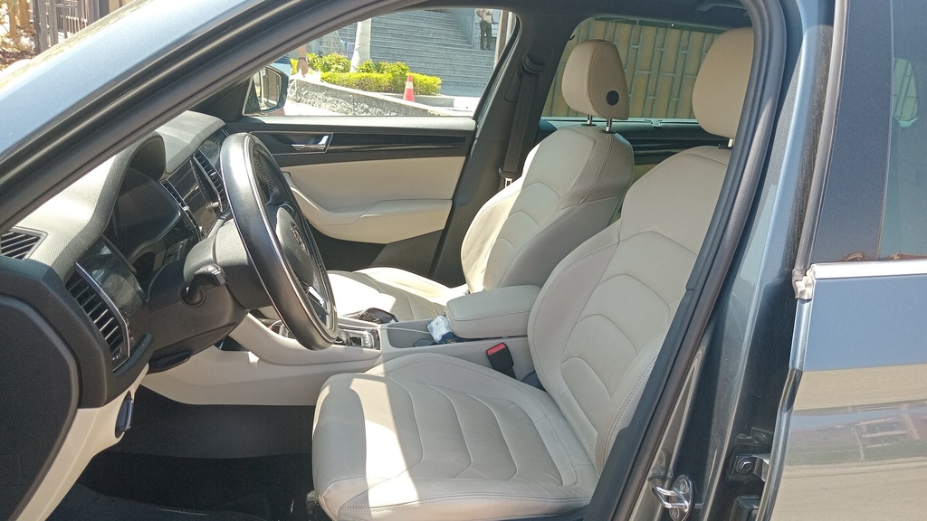 FR SEATS