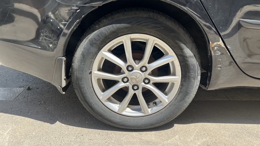 RR R TIRE