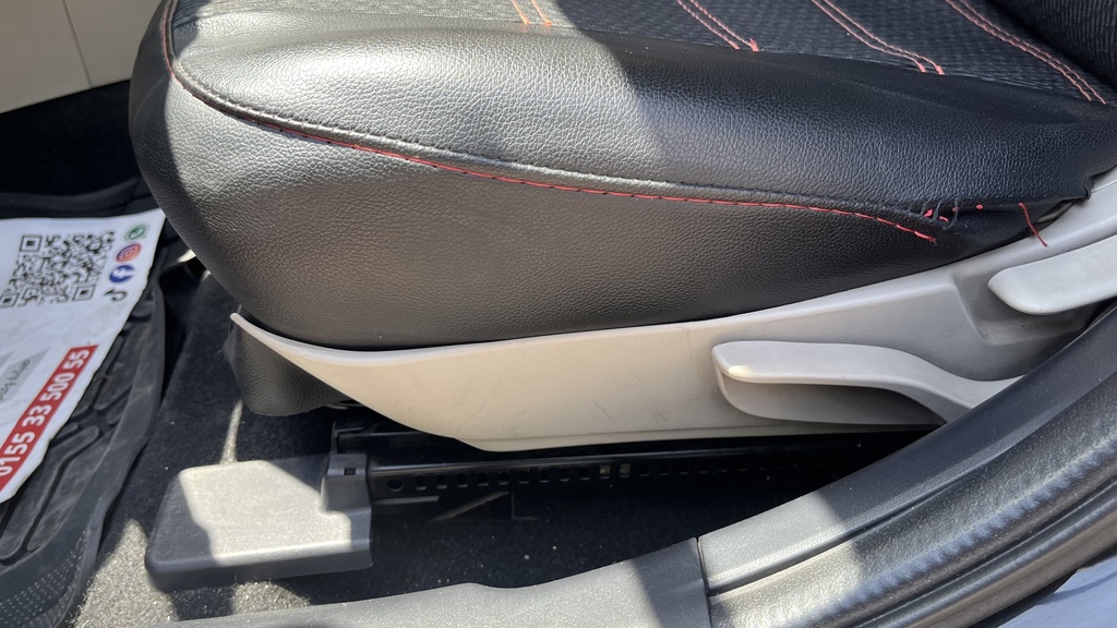 DRIVER SEAT SWITCHES